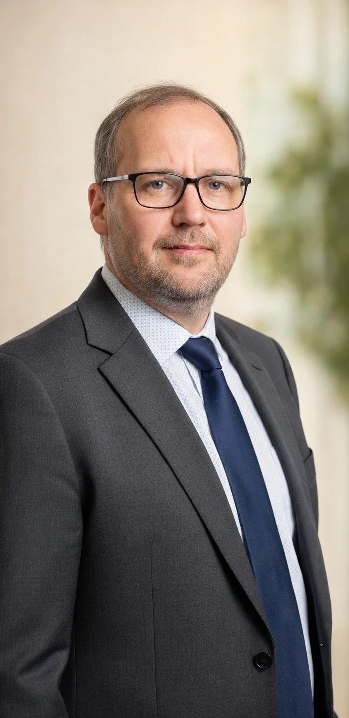 Jonathan Fellowes, formateur